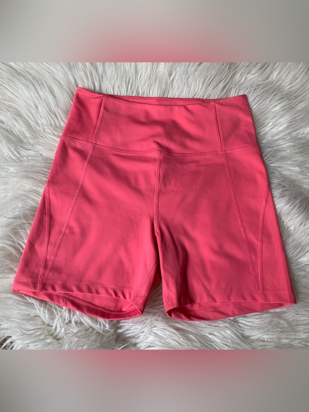 Girlfriend Collective Run Short Pink Size Large